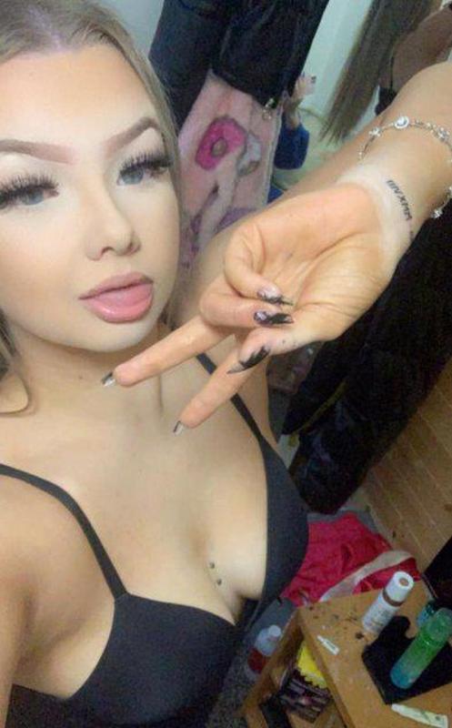 I’m available for meet up both incall and out call