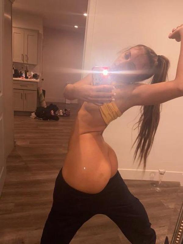 Let’s f**k tonight Text 6027049773 or add my snap jmurray7747 💦🍆👅