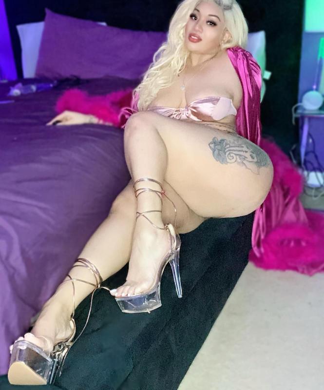 Are You Stressed and Need Hot Reliever? 🔥....Let Hook Up