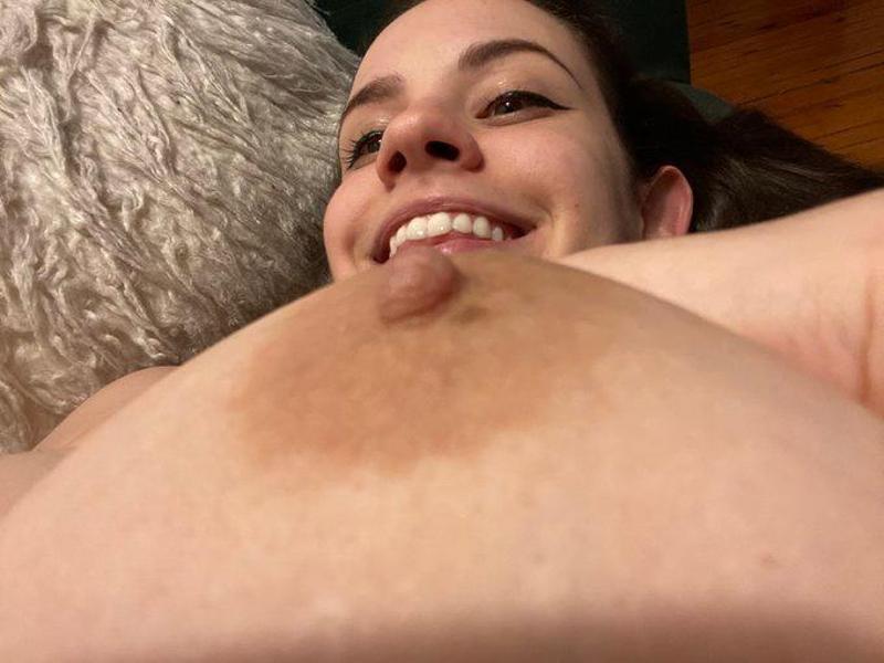 I am always available for sex both incall and out call service