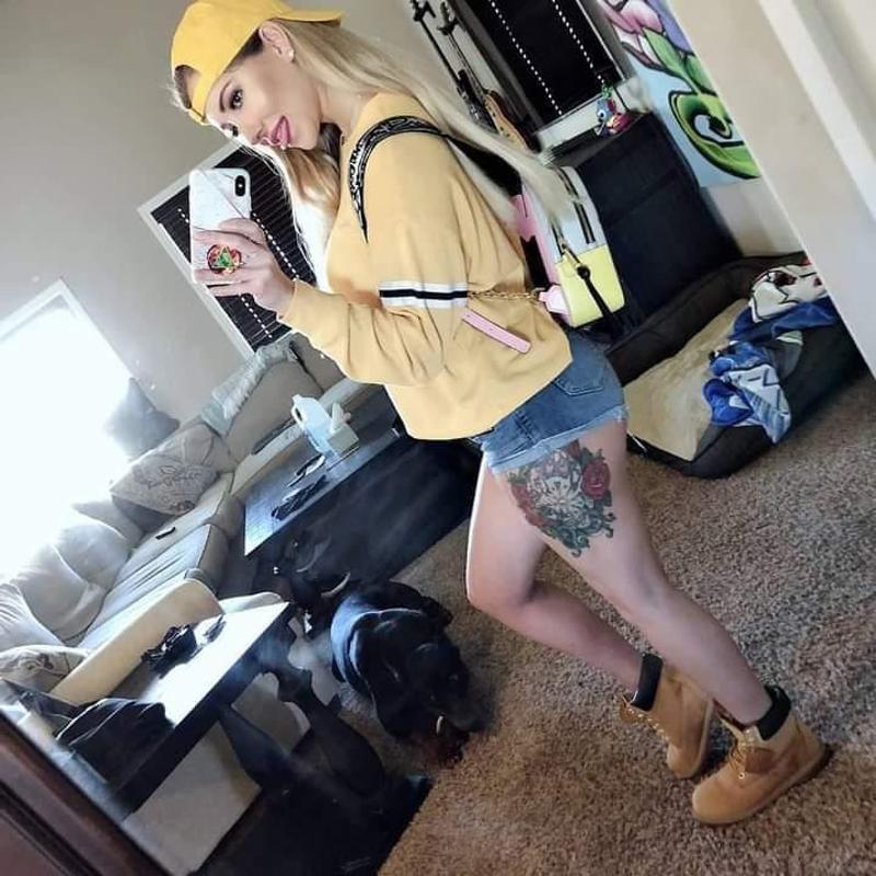 HMU on snapchat @katelieSpencer 👿👿👅👅 hmu on number 7204646476